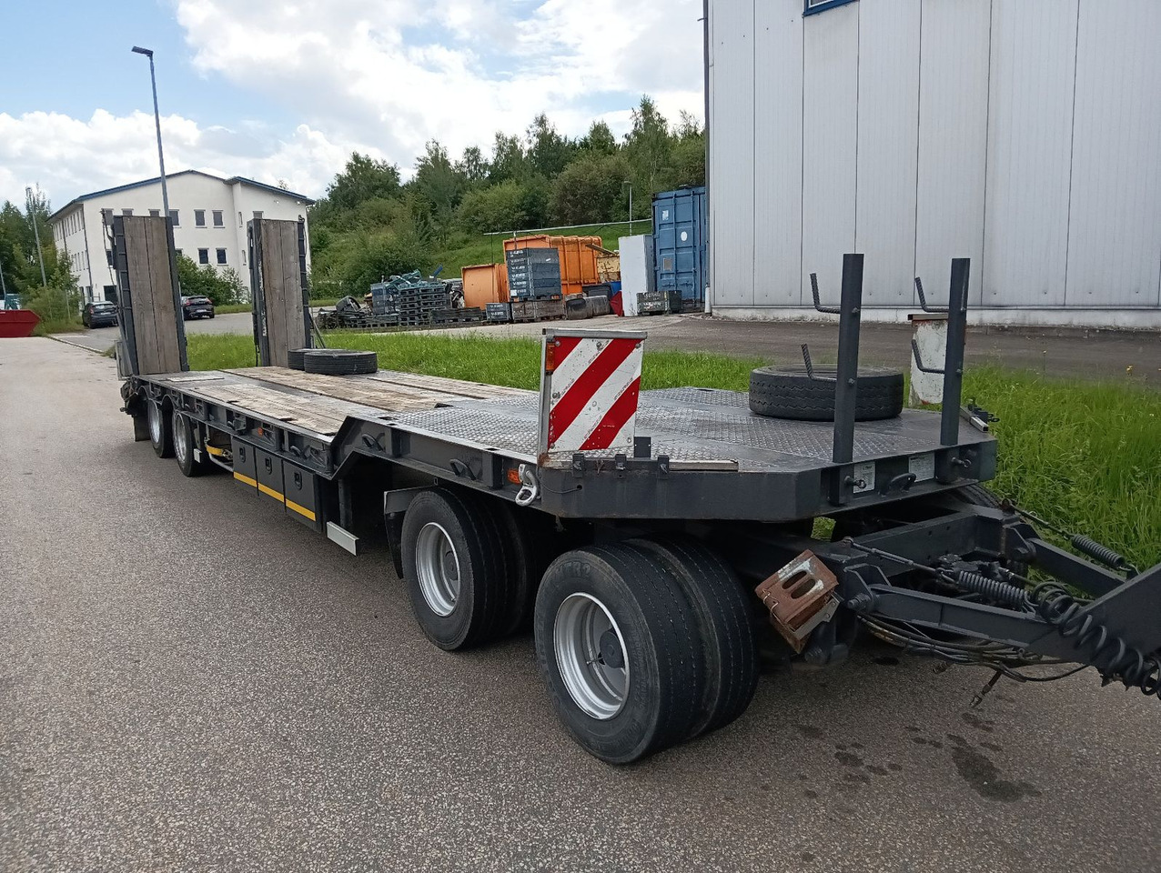 Fliegl 4-Achs Tieflader hydr.Rampe Blatt TopZustand TÜV - Remolque góndola rebajadas: foto 4 Fliegl 4-Achs Tieflader hydr.Rampe Blatt TopZustand TÜV - Remolque góndola rebajadas: foto 4
