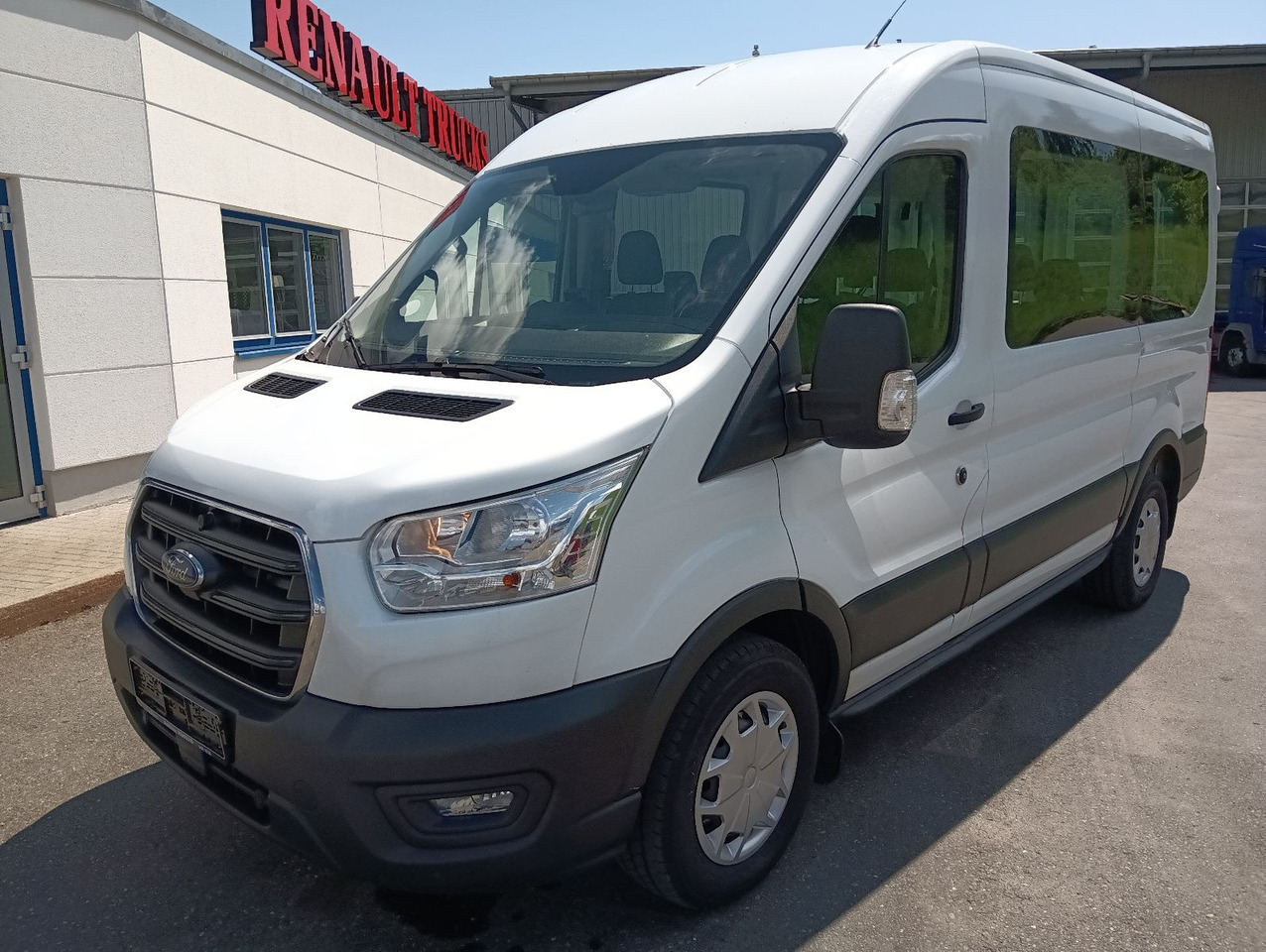 Ford Transit Kombi 350 L2 Trend 9-Sitzer 2xHeizung/Kl - Furgoneta de pasajeros, Furgoneta combi: foto 5 Ford Transit Kombi 350 L2 Trend 9-Sitzer 2xHeizung/Kl - Furgoneta de pasajeros, Furgoneta combi: foto 5