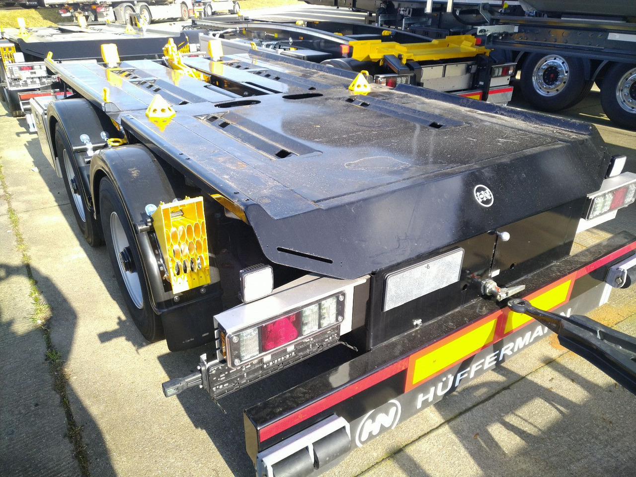 Hüffermann 2-ACHS-MINI-CARRIER MULTIFIX verzinkt NEU BPW Hüffermann 2-ACHS-MINI-CARRIER MULTIFIX verzinkt NEU BPW - Remolque multilift/ Portacontenedores de cadenas: foto 1 Hüffermann 2-ACHS-MINI-CARRIER MULTIFIX verzinkt NEU BPW Hüffermann 2-ACHS-MINI-CARRIER MULTIFIX verzinkt NEU BPW - Remolque multilift/ Portacontenedores de cadenas: foto 1