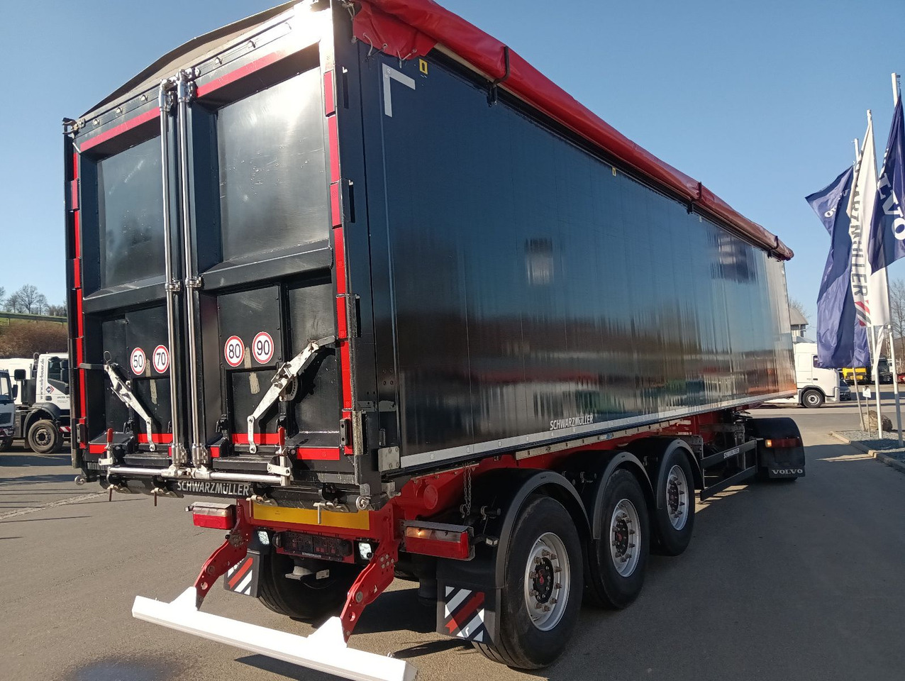 Schwarzmüller K-Serie ALU 54m3 Getreide Nur 69.340km 6250kg - Semirremolque volquete: foto 4 Schwarzmüller K-Serie ALU 54m3 Getreide Nur 69.340km 6250kg - Semirremolque volquete: foto 4