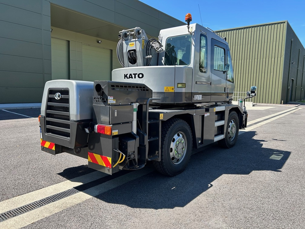 KATO 13 Ton City Crane with Only 6,822kms and 1,362 hours from New - Grúa todo terreno: foto 5 KATO 13 Ton City Crane with Only 6,822kms and 1,362 hours from New - Grúa todo terreno: foto 5