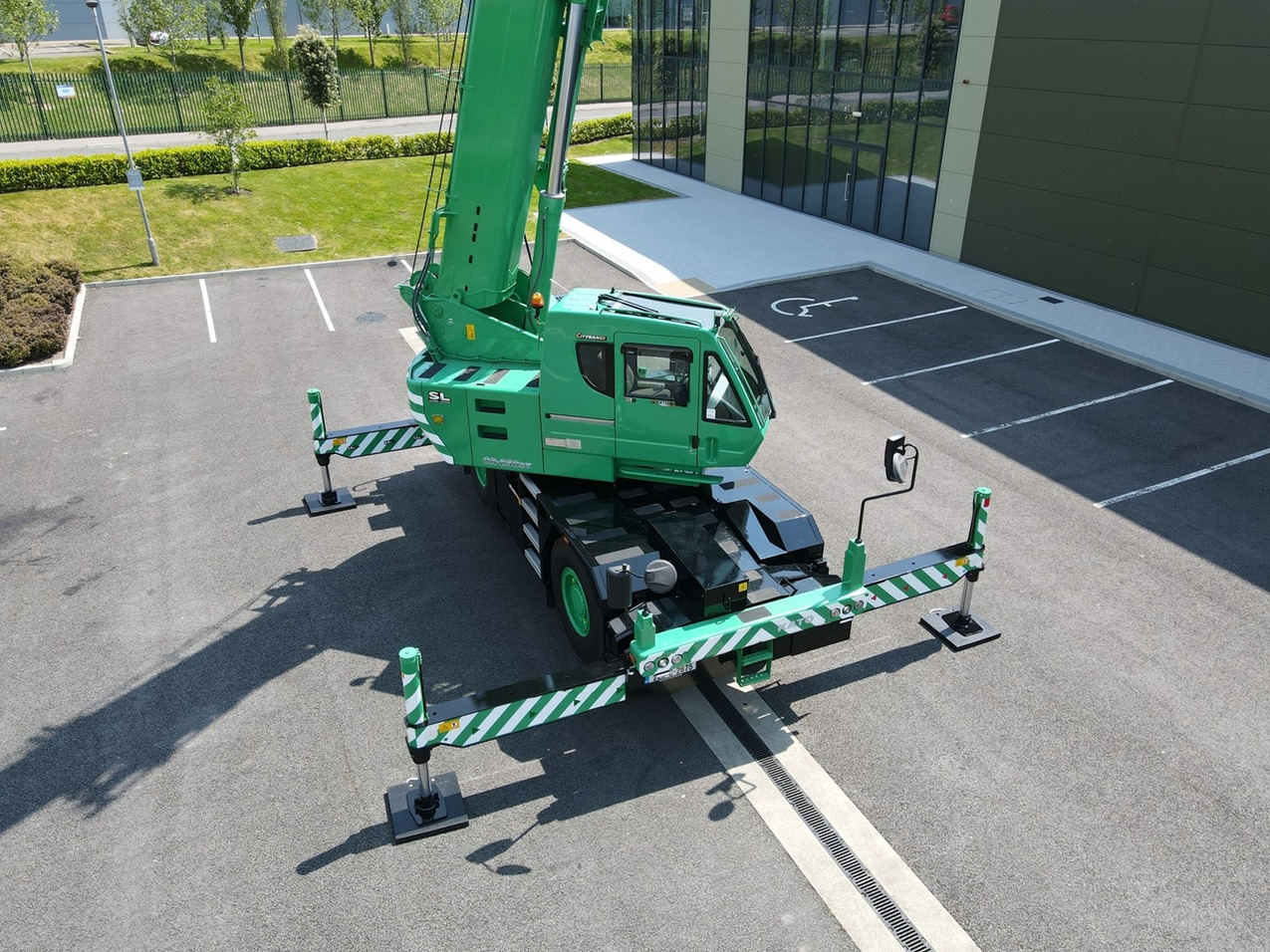 Autogrúa KATO CR250RV - 25 Ton City Crane - New Condition: foto 1