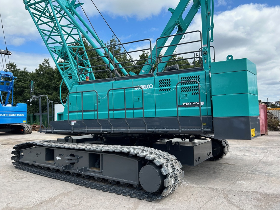 KOBELCO CKE900G-2, 100 Ton Crawler Crane - Grúa sobre orugas: foto 1 KOBELCO CKE900G-2, 100 Ton Crawler Crane - Grúa sobre orugas: foto 1