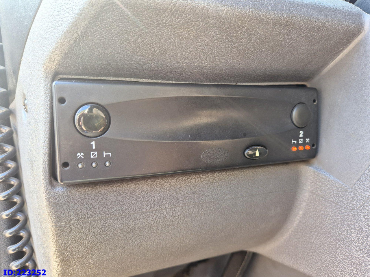Cabeza tractora RENAULT Premium 420 6x2 Manual: foto 16
