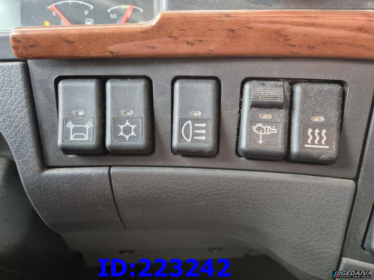 Cabeza tractora VOLVO FH13 6x2 -  538t km ONLY - Manual Hydraulics Euro5: foto 12