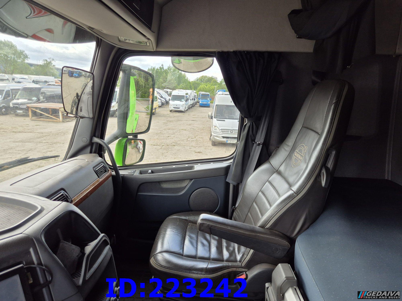 Cabeza tractora VOLVO FH13 6x2 -  538t km ONLY - Manual Hydraulics Euro5: foto 19