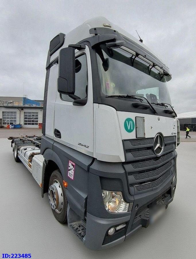 MERCEDES-BENZ Actros 2542 6x2 Euro6 - Camión portacontenedore/ Intercambiable: foto 4 MERCEDES-BENZ Actros 2542 6x2 Euro6 - Camión portacontenedore/ Intercambiable: foto 4