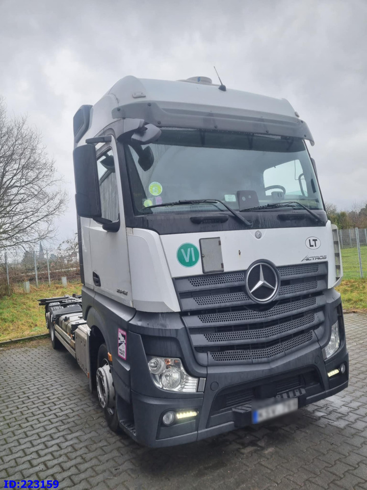 MERCEDES-BENZ Actros 2542 BDF 6x2  Euro6 - Camión chasis: foto 1 MERCEDES-BENZ Actros 2542 BDF 6x2  Euro6 - Camión chasis: foto 1