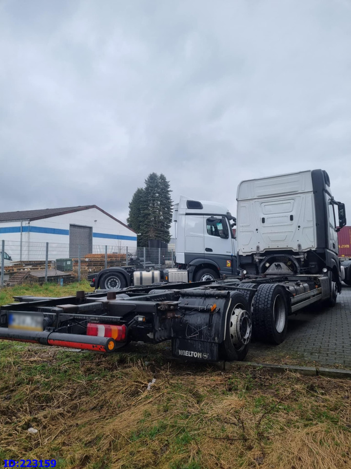 MERCEDES-BENZ Actros 2542 BDF 6x2  Euro6 - Camión chasis: foto 5 MERCEDES-BENZ Actros 2542 BDF 6x2  Euro6 - Camión chasis: foto 5