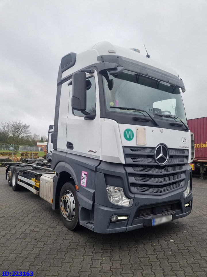 MERCEDES-BENZ Actros 2542 BDF  6x2 Euro6 - Camión chasis: foto 1 MERCEDES-BENZ Actros 2542 BDF  6x2 Euro6 - Camión chasis: foto 1