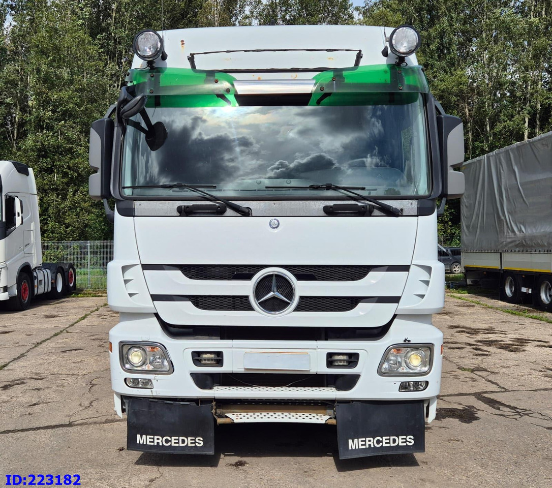 MERCEDES-BENZ Actros 2551 8x2 V8 Retarder - Camión multibasculante: foto 2 MERCEDES-BENZ Actros 2551 8x2 V8 Retarder - Camión multibasculante: foto 2
