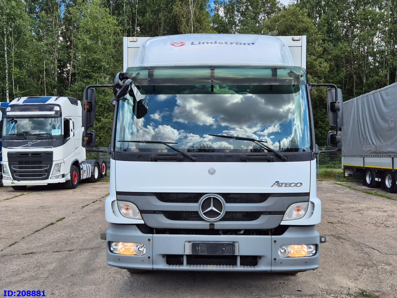 MERCEDES-BENZ Atego 1224 - Camión caja cerrada: foto 2 MERCEDES-BENZ Atego 1224 - Camión caja cerrada: foto 2