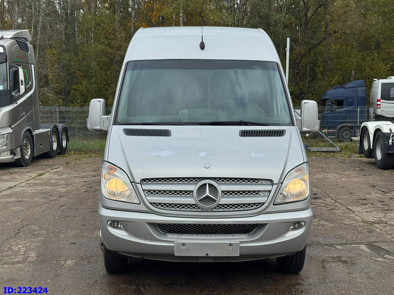MERCEDES-BENZ Sprinter 516 Euro 5 Avestark - Minibús, Furgoneta de pasajeros: foto 2 MERCEDES-BENZ Sprinter 516 Euro 5 Avestark - Minibús, Furgoneta de pasajeros: foto 2