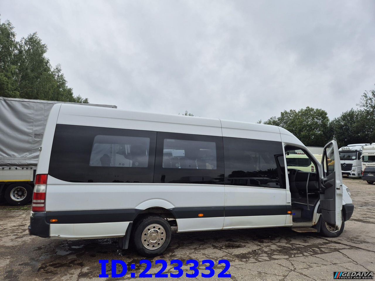 MERCEDES-BENZ Sprinter 516 VIP - 20 places - Autocar: foto 5 MERCEDES-BENZ Sprinter 516 VIP - 20 places - Autocar: foto 5