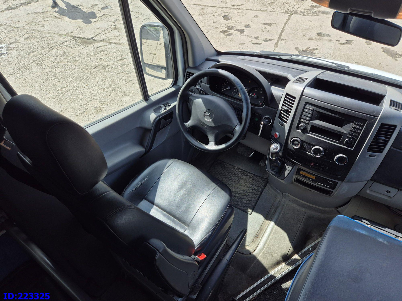 Autocar MERCEDES-BENZ Sprinter 516 XXL 24 places Euro6: foto 16