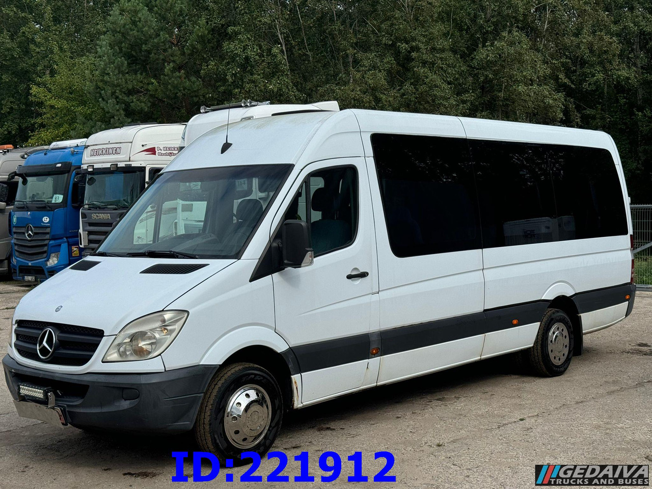 MERCEDES-BENZ Sprinter 518 VIP 17-Place - Autocar: foto 1 MERCEDES-BENZ Sprinter 518 VIP 17-Place - Autocar: foto 1