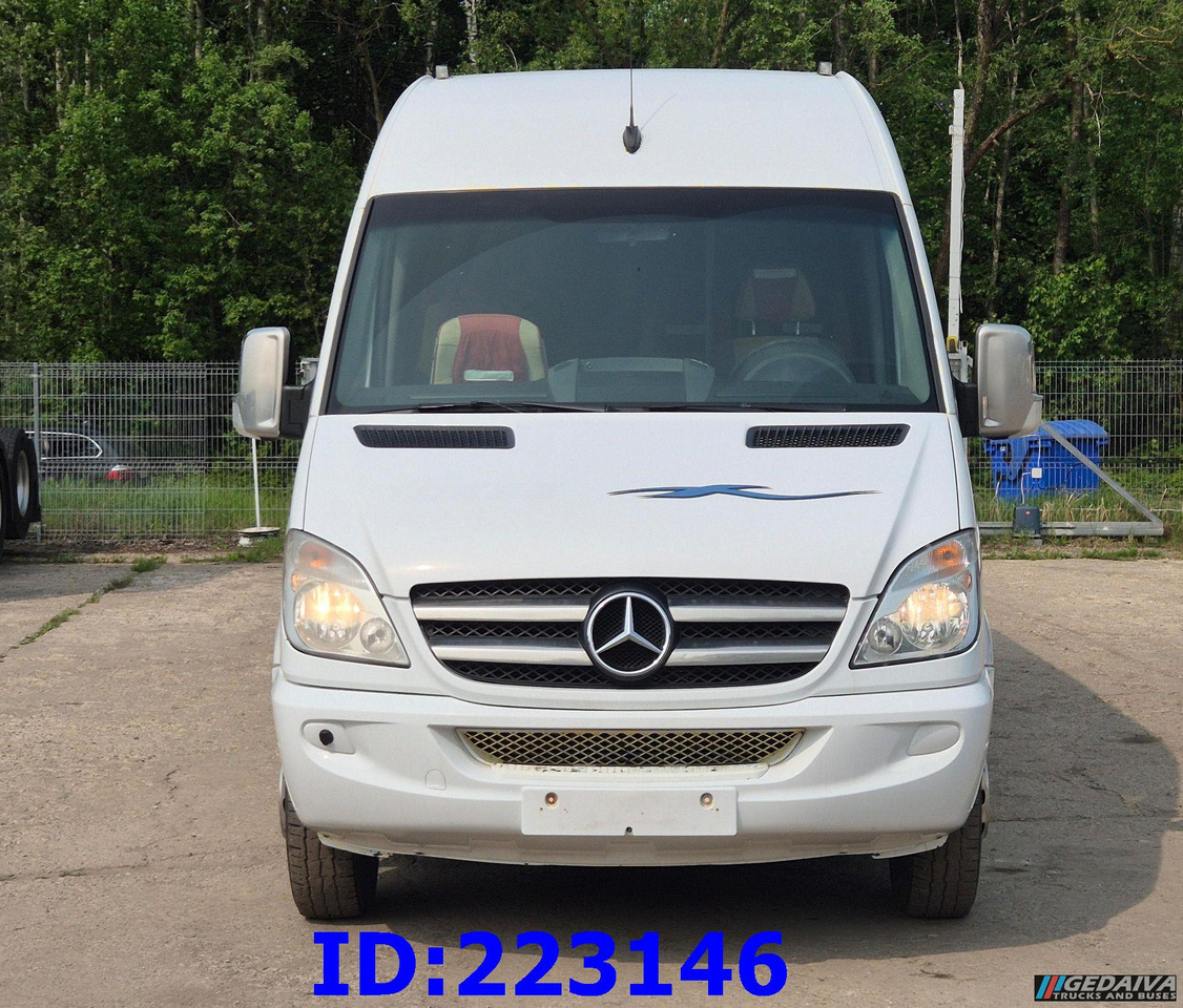 MERCEDES-BENZ Sprinter 519 VIP - 21Place -Euro 5 - Autocar: foto 2 MERCEDES-BENZ Sprinter 519 VIP - 21Place -Euro 5 - Autocar: foto 2