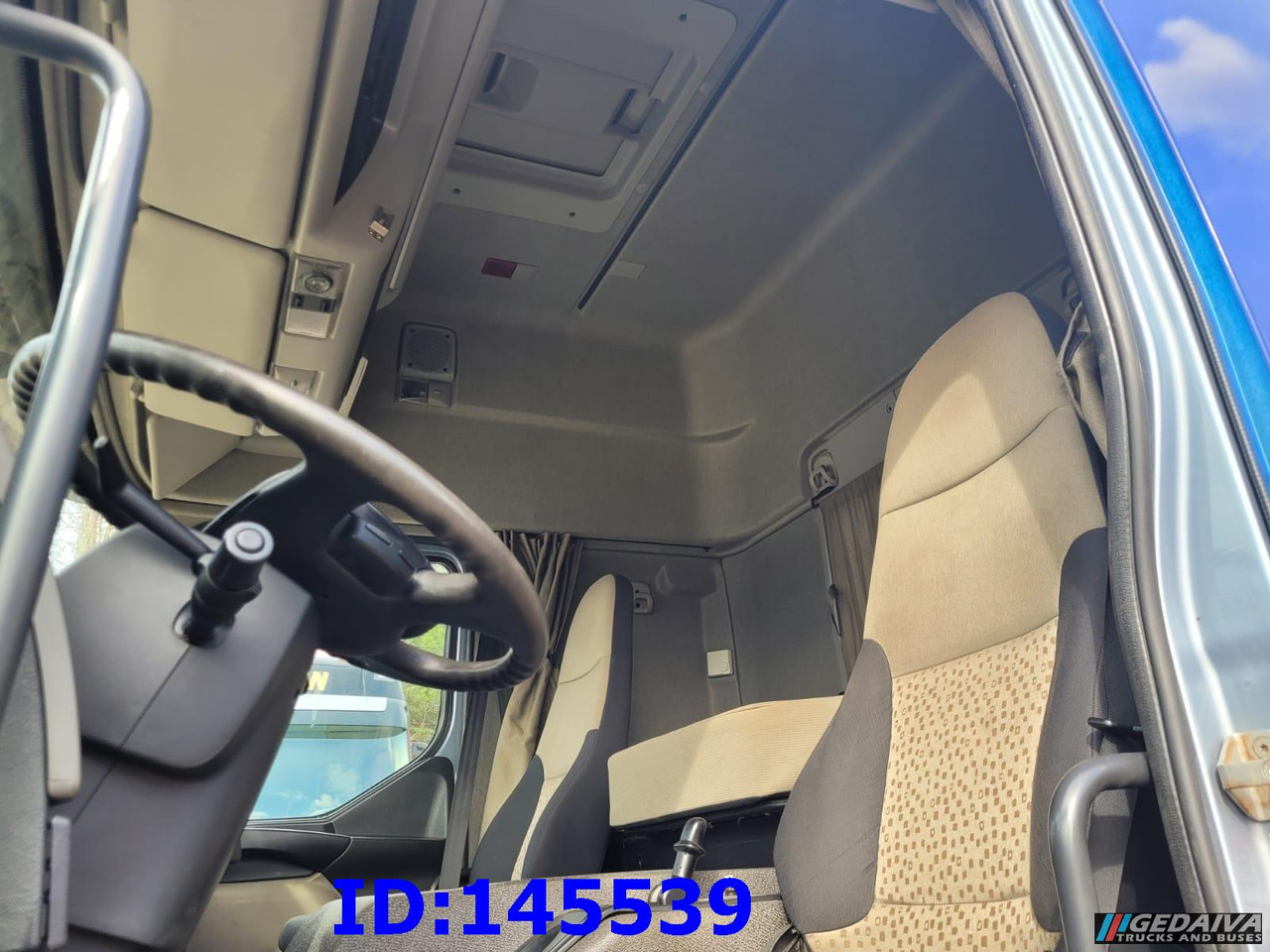 Camión chasis RENAULT Kerax 520HP 6x4  Full steel: foto 11