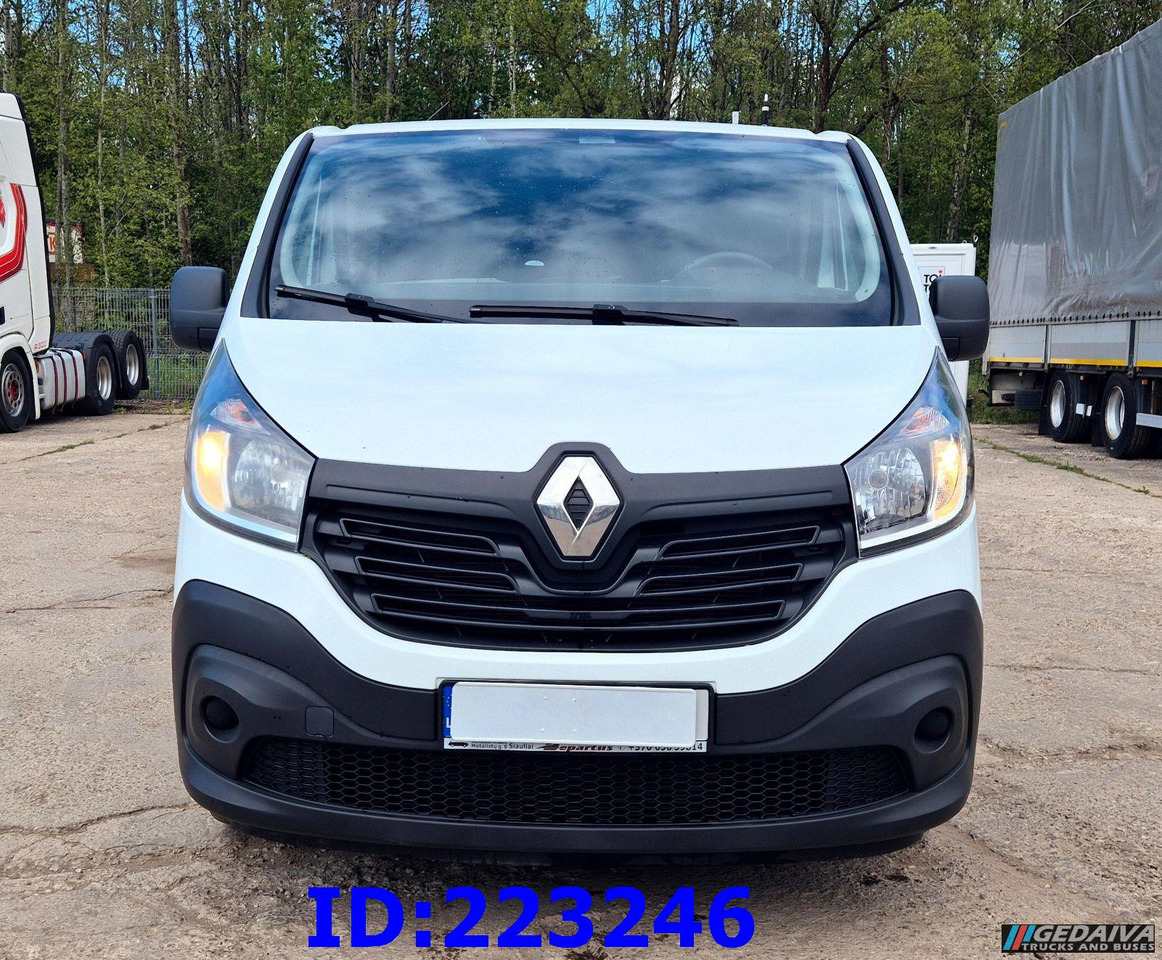 RENAULT Trafic Euro6 - Furgoneta combi: foto 2 RENAULT Trafic Euro6 - Furgoneta combi: foto 2