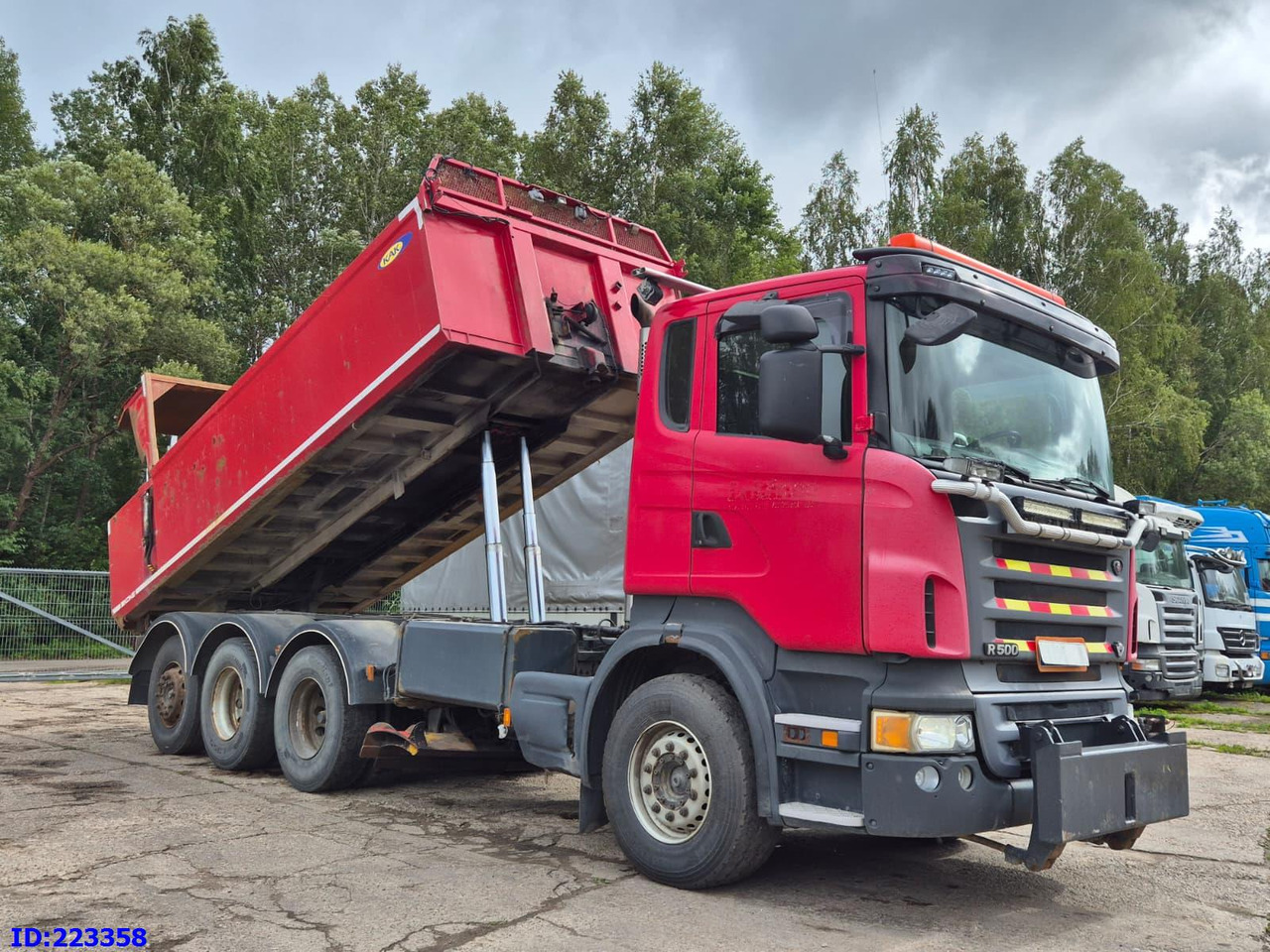 SCANIA R500 8x4 V8 - Camión volquete: foto 2 SCANIA R500 8x4 V8 - Camión volquete: foto 2
