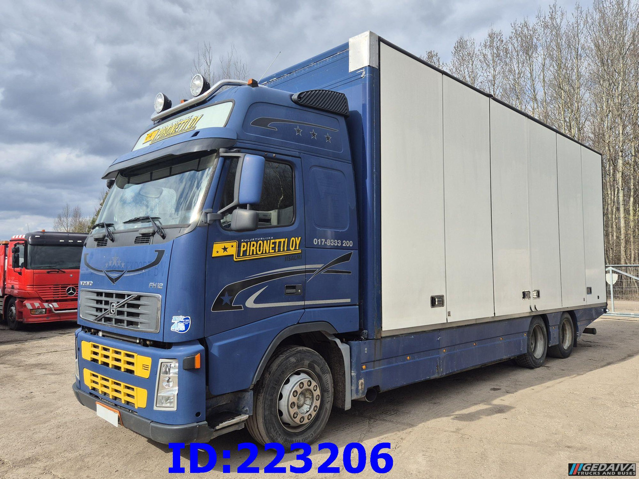 VOLVO FH12 420HP 6x2 - Camión isotérmico: foto 1 VOLVO FH12 420HP 6x2 - Camión isotérmico: foto 1