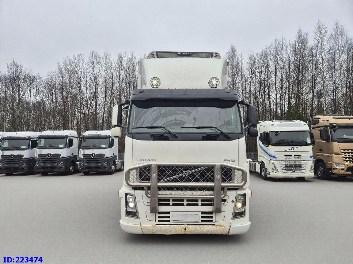 VOLVO FH12 460HP 8x2 Manual - Camión frigorífico: foto 2 VOLVO FH12 460HP 8x2 Manual - Camión frigorífico: foto 2