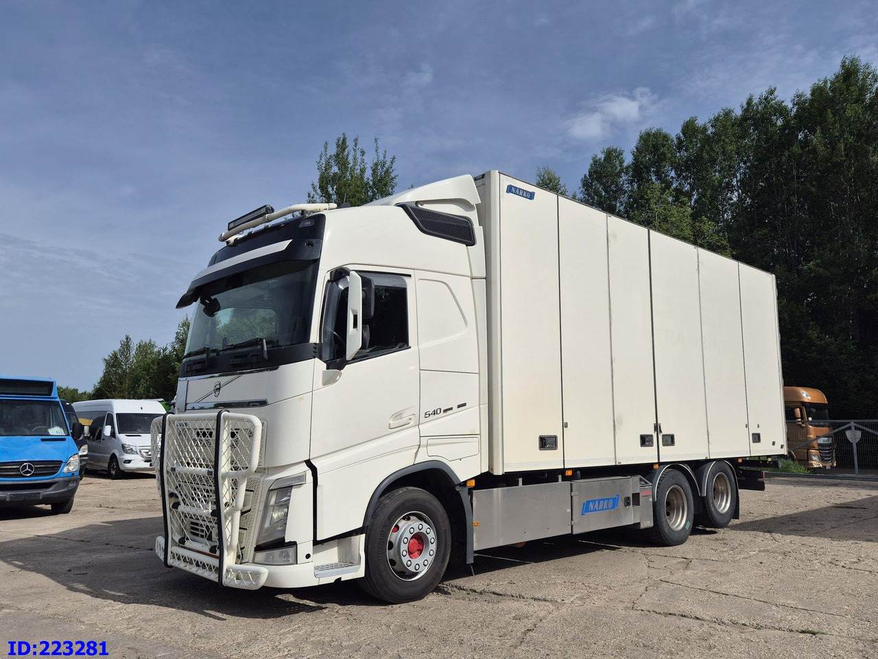 VOLVO FH13 540HP 6x2 (10 tyre) Euro6 - Camión isotérmico: foto 1 VOLVO FH13 540HP 6x2 (10 tyre) Euro6 - Camión isotérmico: foto 1