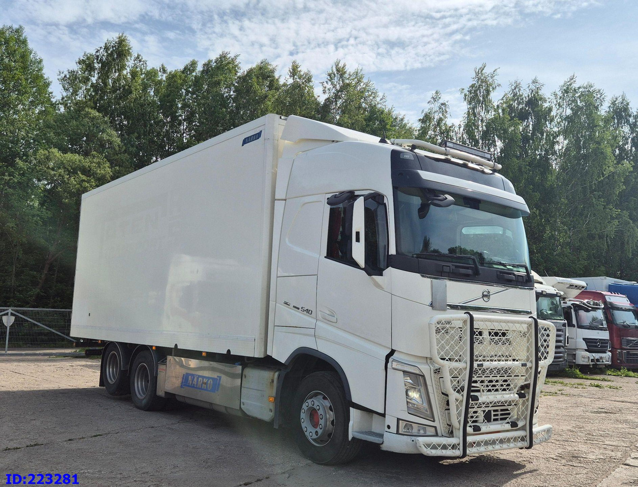 VOLVO FH13 540HP 6x2 (10 tyre) Euro6 - Camión isotérmico: foto 4 VOLVO FH13 540HP 6x2 (10 tyre) Euro6 - Camión isotérmico: foto 4