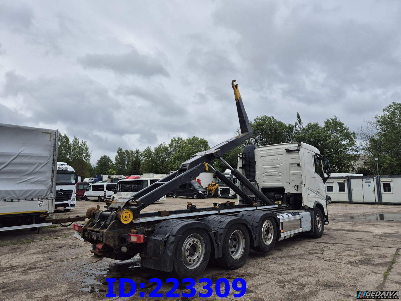 Camión multibasculante VOLVO FH13 540HP 8x2  Hook lift (2axles steering - 2 axles lifting): foto 6