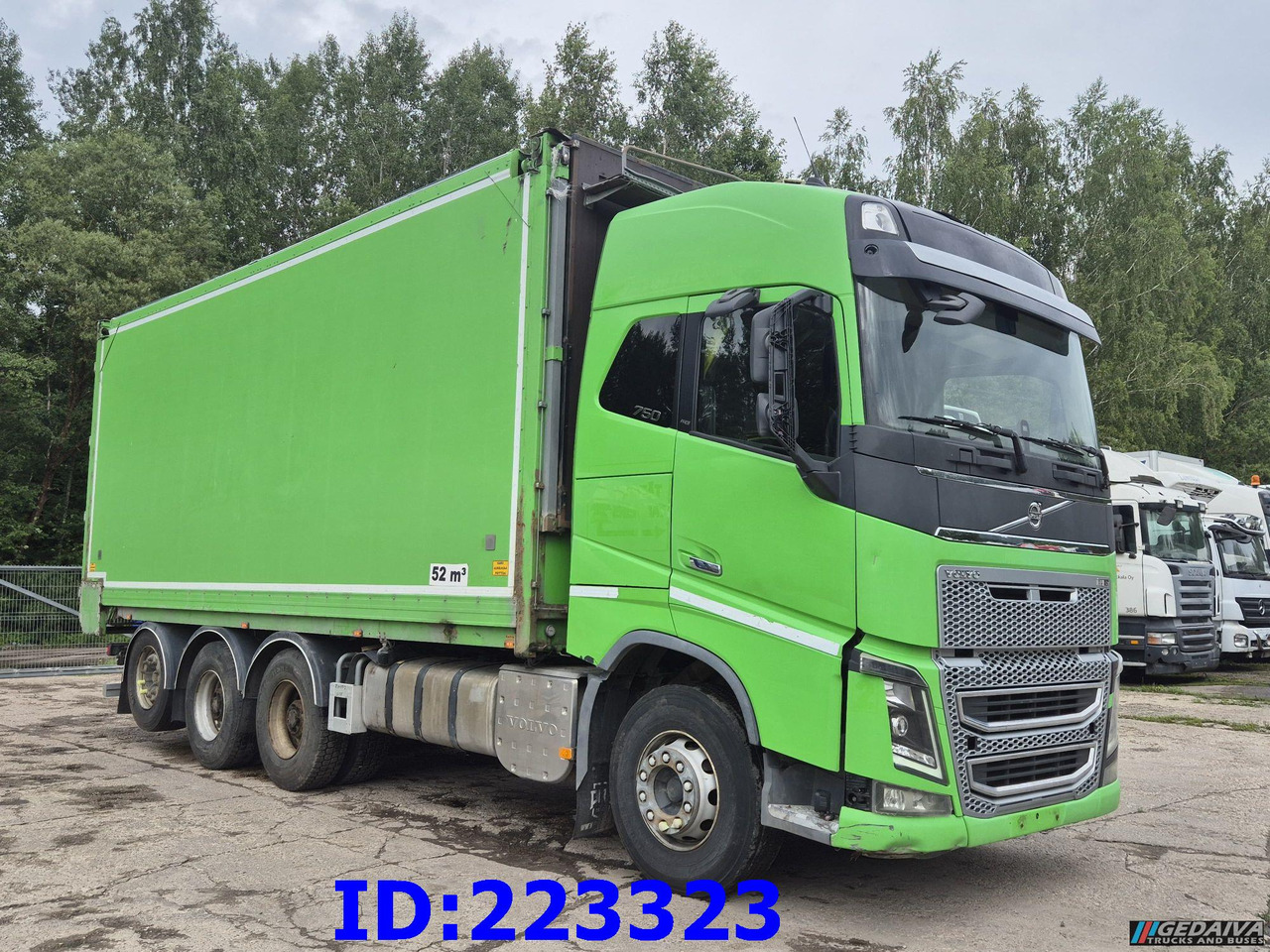 VOLVO FH16 750HP - 8x4 -Big Axles - Camión caja cerrada: foto 3 VOLVO FH16 750HP - 8x4 -Big Axles - Camión caja cerrada: foto 3