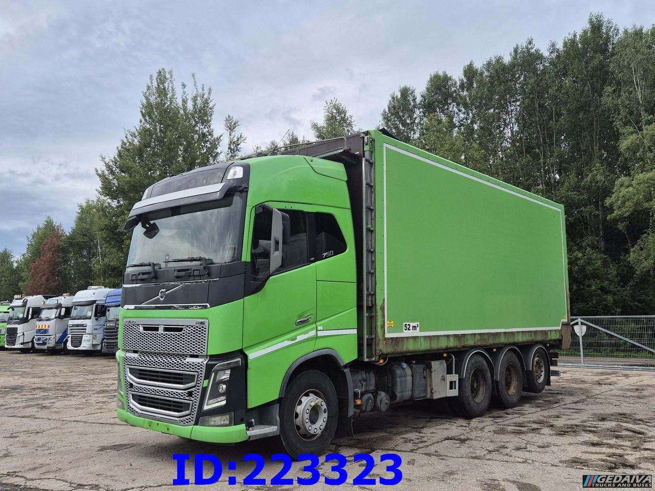 VOLVO FH16 750HP - 8x4 -Big Axles - Camión caja cerrada: foto 1 VOLVO FH16 750HP - 8x4 -Big Axles - Camión caja cerrada: foto 1