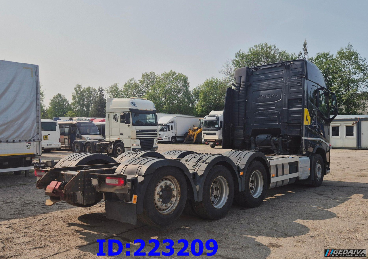 VOLVO FH16 750HP 8x4 Steering axle - Camión chasis: foto 5 VOLVO FH16 750HP 8x4 Steering axle - Camión chasis: foto 5