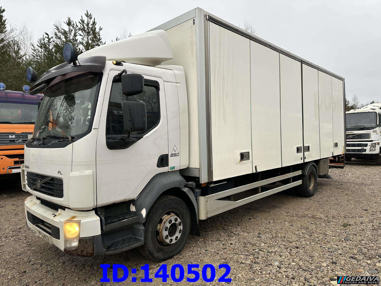 VOLVO FL 280 4x2 Manual Euro5 - Camión caja cerrada: foto 1 VOLVO FL 280 4x2 Manual Euro5 - Camión caja cerrada: foto 1