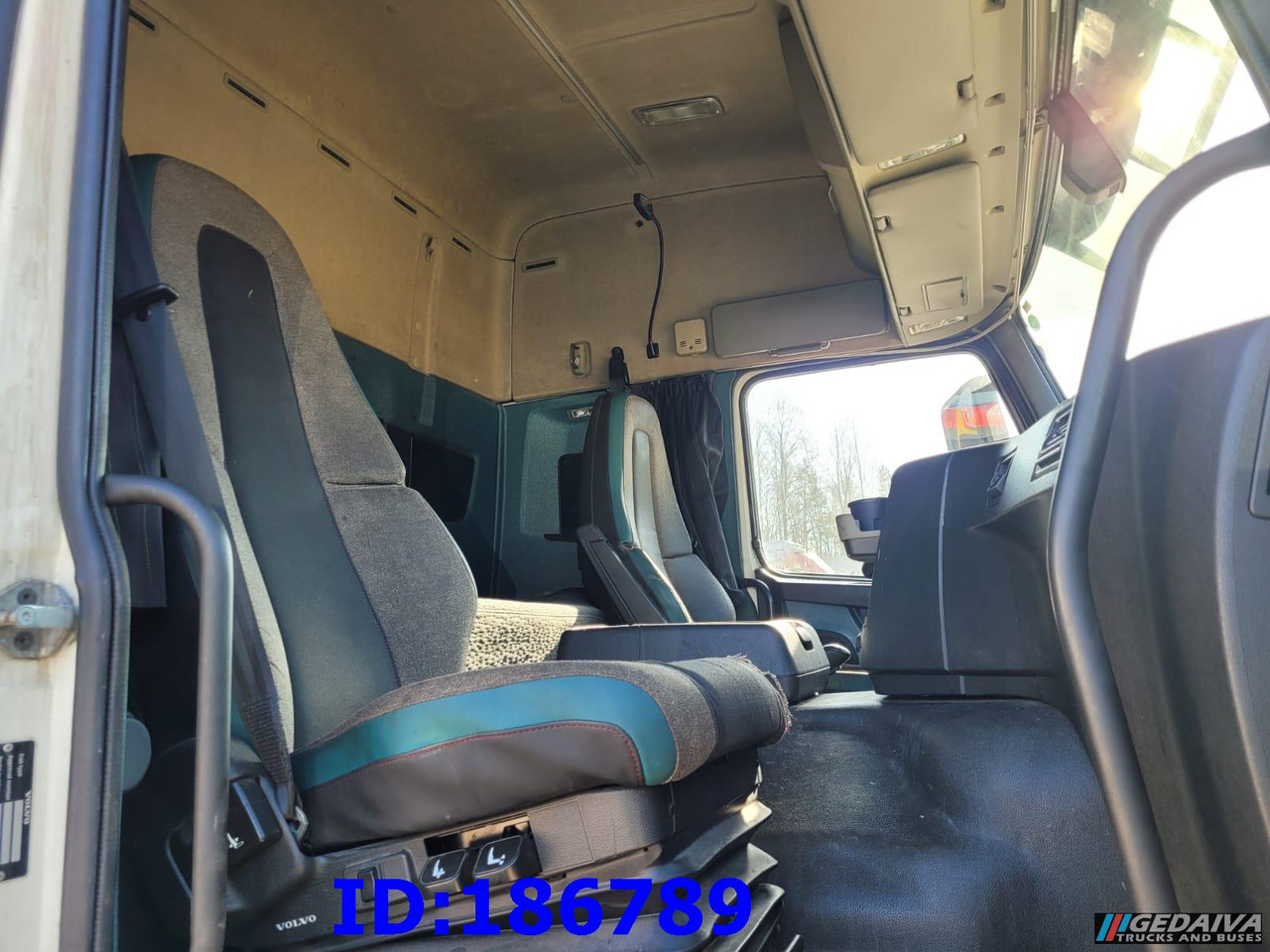 Camión chasis VOLVO FM13 500HP 6x2: foto 19
