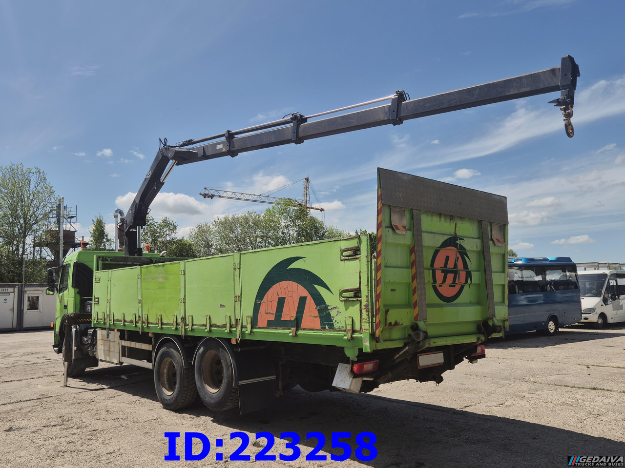 Camión caja abierta VOLVO FM9 300HP 6x2 + HIAB 144B -3 CL: foto 9