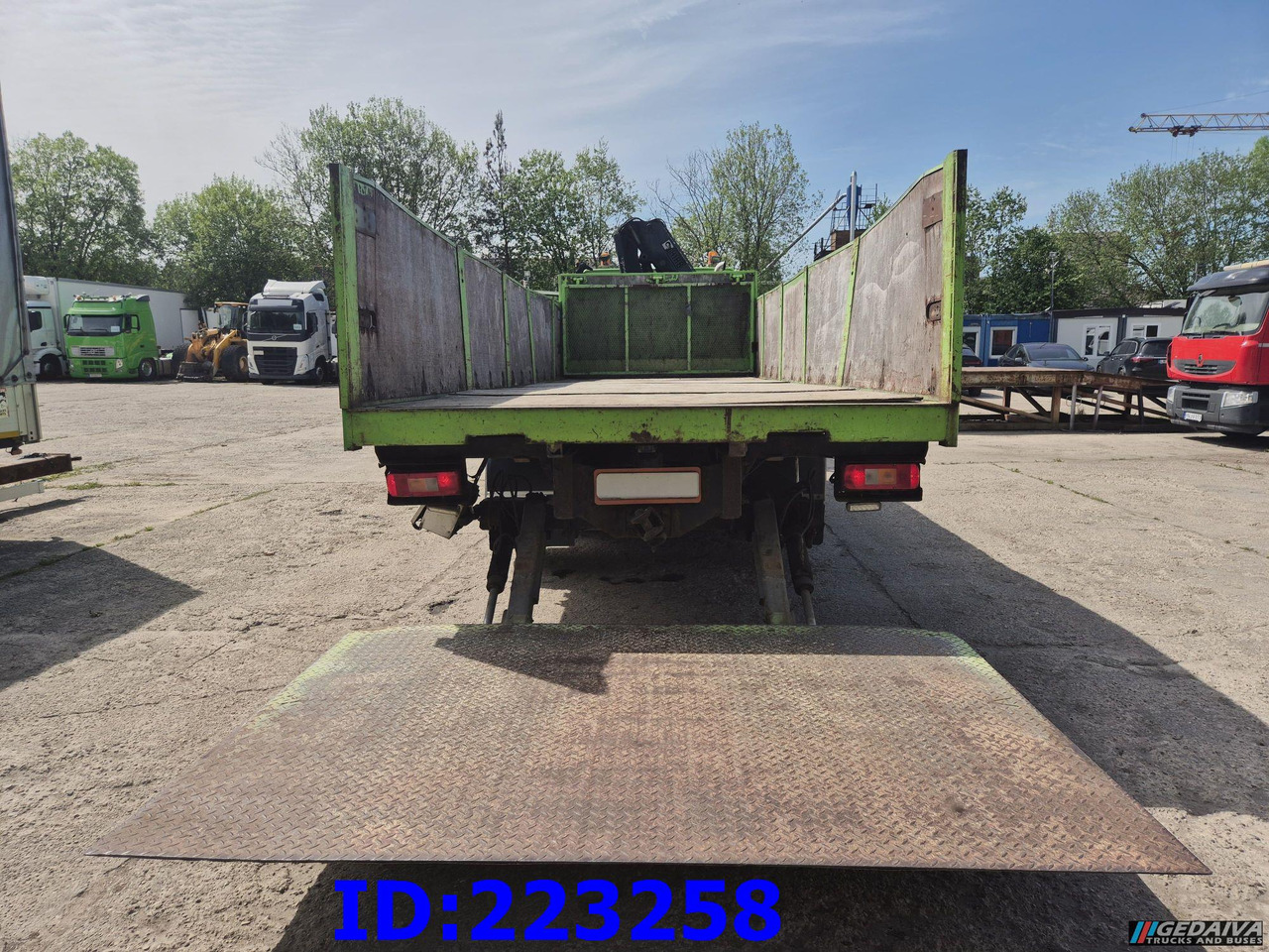 Camión caja abierta VOLVO FM9 300HP 6x2 + HIAB 144B -3 CL: foto 7