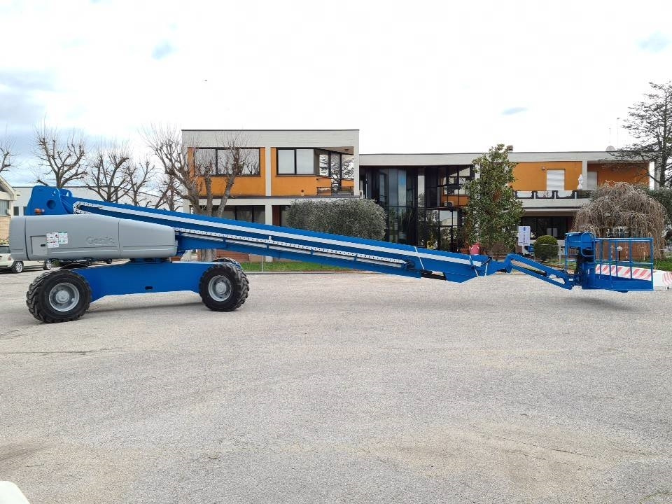 Genie S125 4WD - Plataforma telescopica: foto 2 Genie S125 4WD - Plataforma telescopica: foto 2