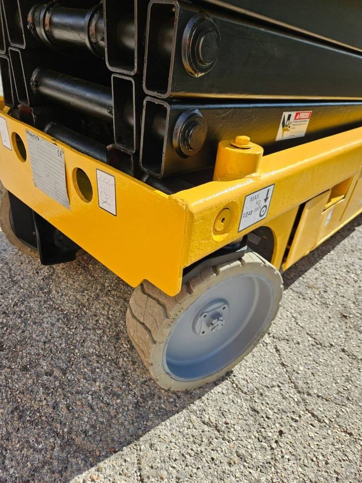 Leasing de Haulotte Compact 10 N  Haulotte Compact 10 N: foto 9