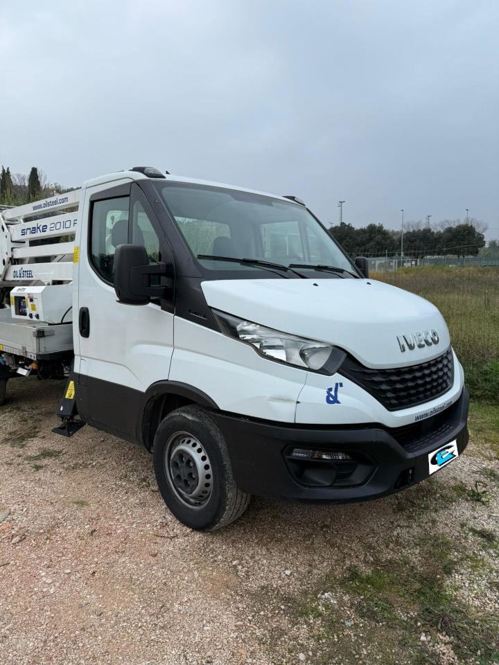 OIL&STEEL 20.10 Plus - Camión con plataforma elevadora: foto 2 OIL&STEEL 20.10 Plus - Camión con plataforma elevadora: foto 2