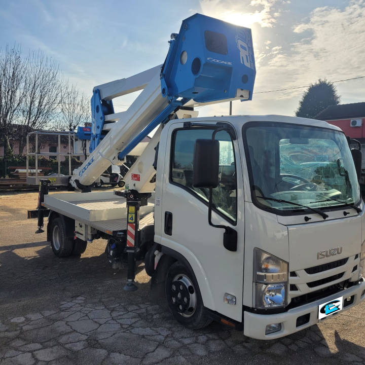 SOCAGE 20D - Camión con plataforma elevadora: foto 1 SOCAGE 20D - Camión con plataforma elevadora: foto 1