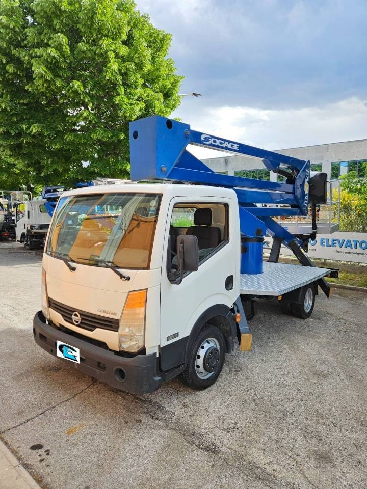 Socage DA 320 - Camión con plataforma elevadora: foto 1 Socage DA 320 - Camión con plataforma elevadora: foto 1