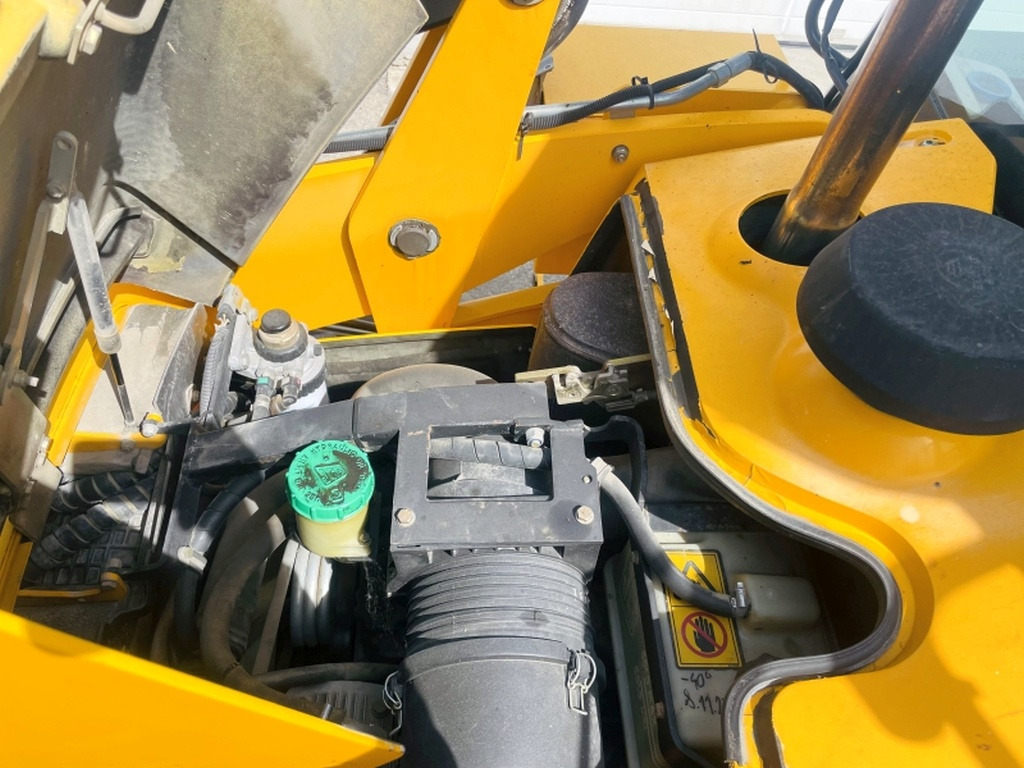 Retroexcavadora JCB 2CX SM 4WS (4003): foto 8