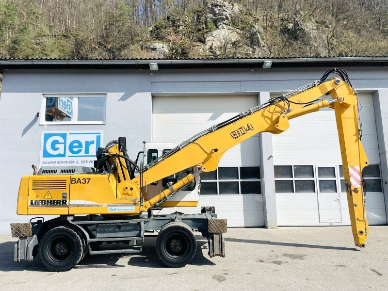 Liebherr A904 (3758) - Manipulador de materiales: foto 2 Liebherr A904 (3758) - Manipulador de materiales: foto 2
