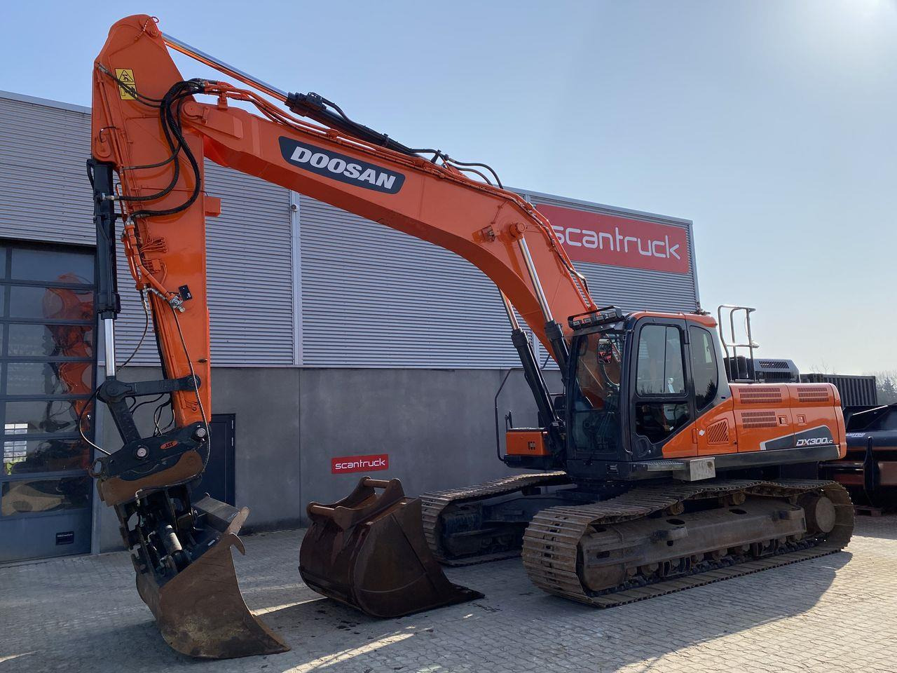 Doosan DX300LC-5 - Excavadora de cadenas: foto 1 Doosan DX300LC-5 - Excavadora de cadenas: foto 1
