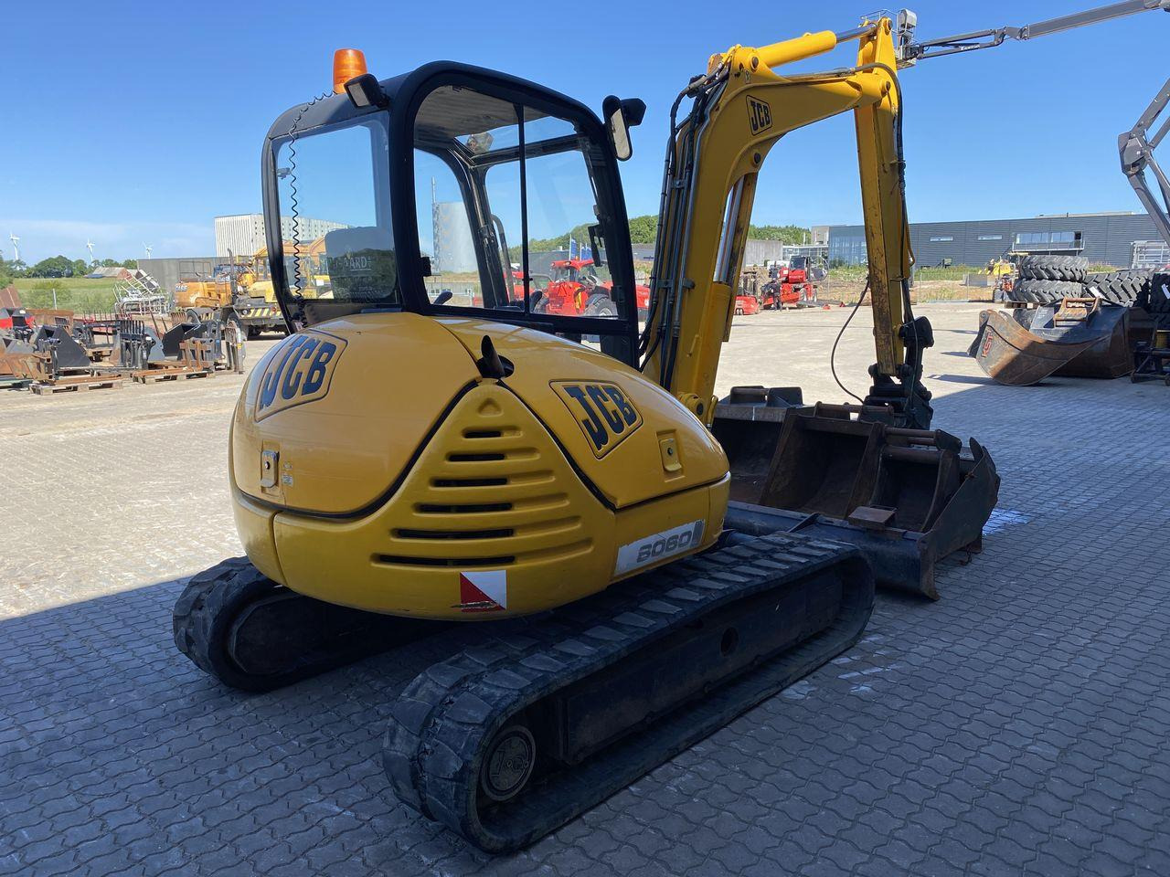 JCB 8060 - Miniexcavadora: foto 4 JCB 8060 - Miniexcavadora: foto 4