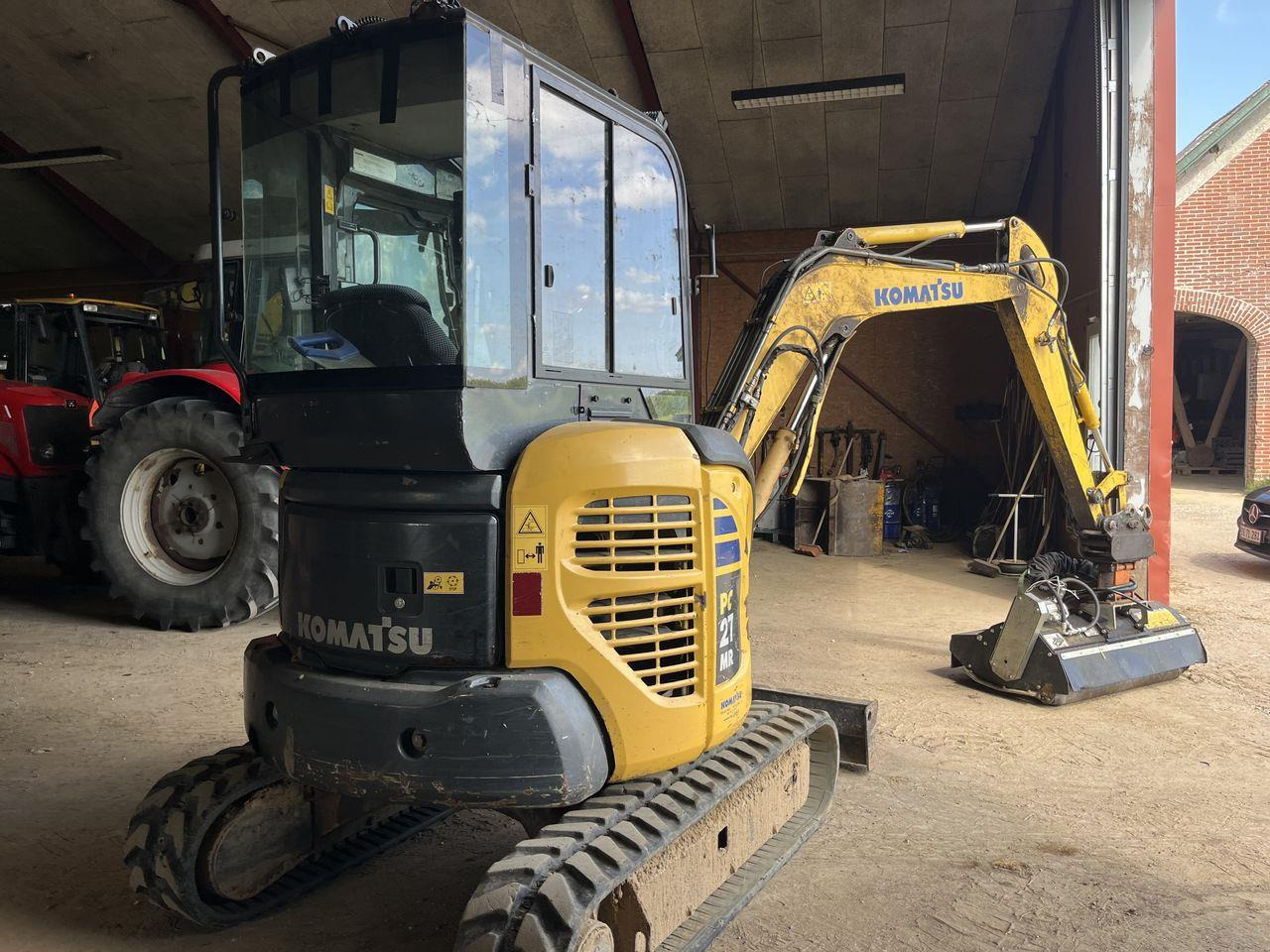 Komatsu PC27MR-2 - Miniexcavadora: foto 2 Komatsu PC27MR-2 - Miniexcavadora: foto 2