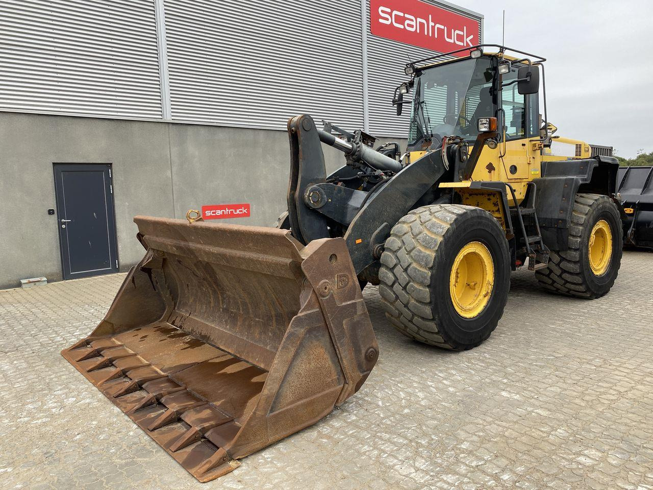 Komatsu WA320PZ-6 - Cargadora de ruedas: foto 1 Komatsu WA320PZ-6 - Cargadora de ruedas: foto 1