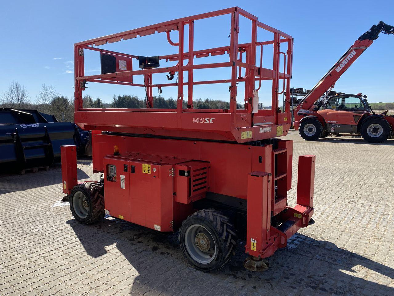 Manitou 140SC - Plataforma de tijeras: foto 5 Manitou 140SC - Plataforma de tijeras: foto 5