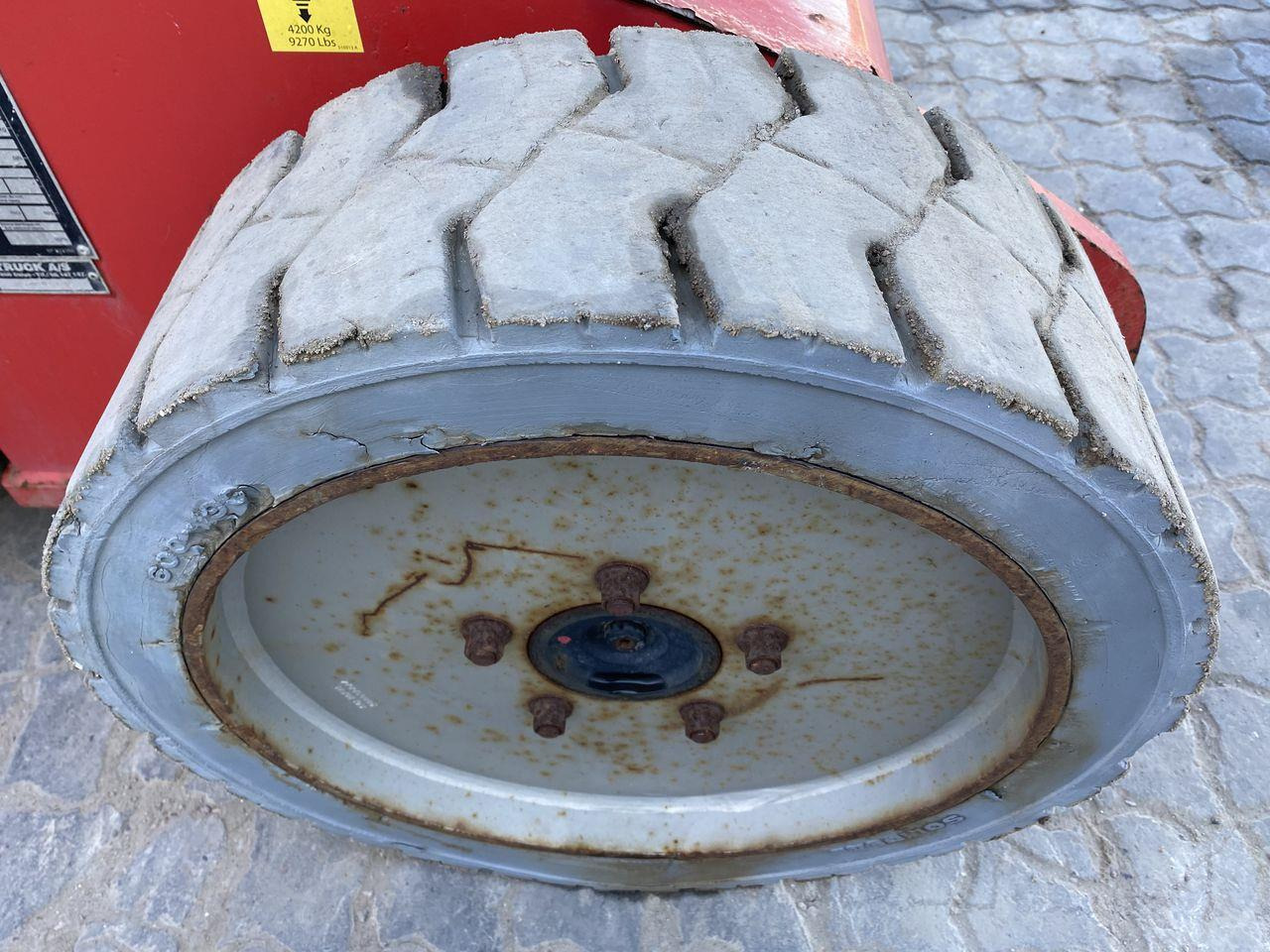 Plataforma articulada Manitou 170AETJ-L: foto 6