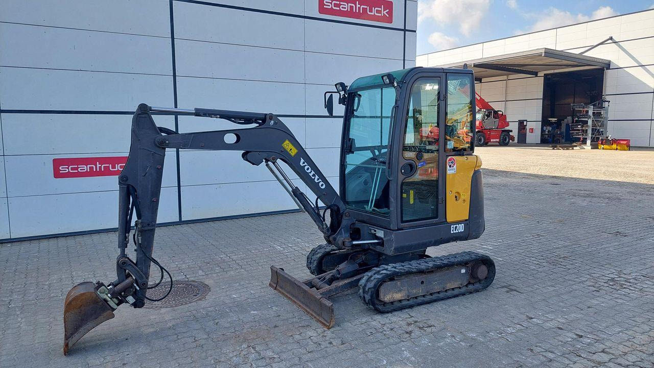 Volvo EC20D - Miniexcavadora: foto 1 Volvo EC20D - Miniexcavadora: foto 1